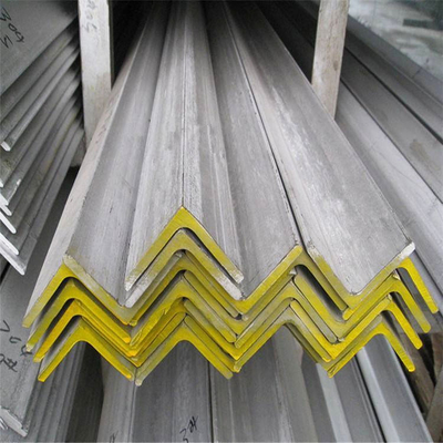 barra de ângulo de aço inoxidável do ferro de 10x10 Q235 laminada a alta temperatura para projetar a estrutura