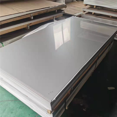 Folha de aço inoxidável dos VAGABUNDOS 304 laminados a alta temperatura de superfície do espelho 0.3mm AISI 2B
